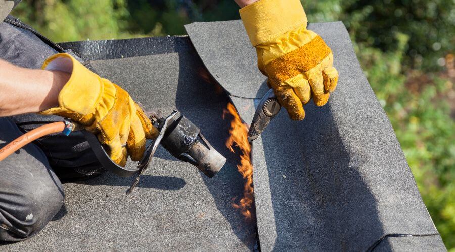 Expert Emergency Roof Repairs services in Waynesville, IL